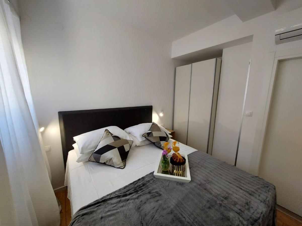 Apartmani Cvita Omis Exterior photo