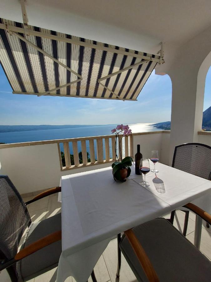 Apartmani Cvita Omis Exterior photo