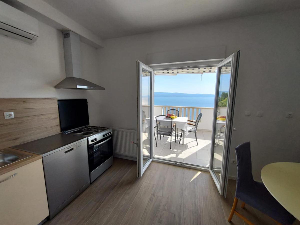 Apartmani Cvita Omis Exterior photo