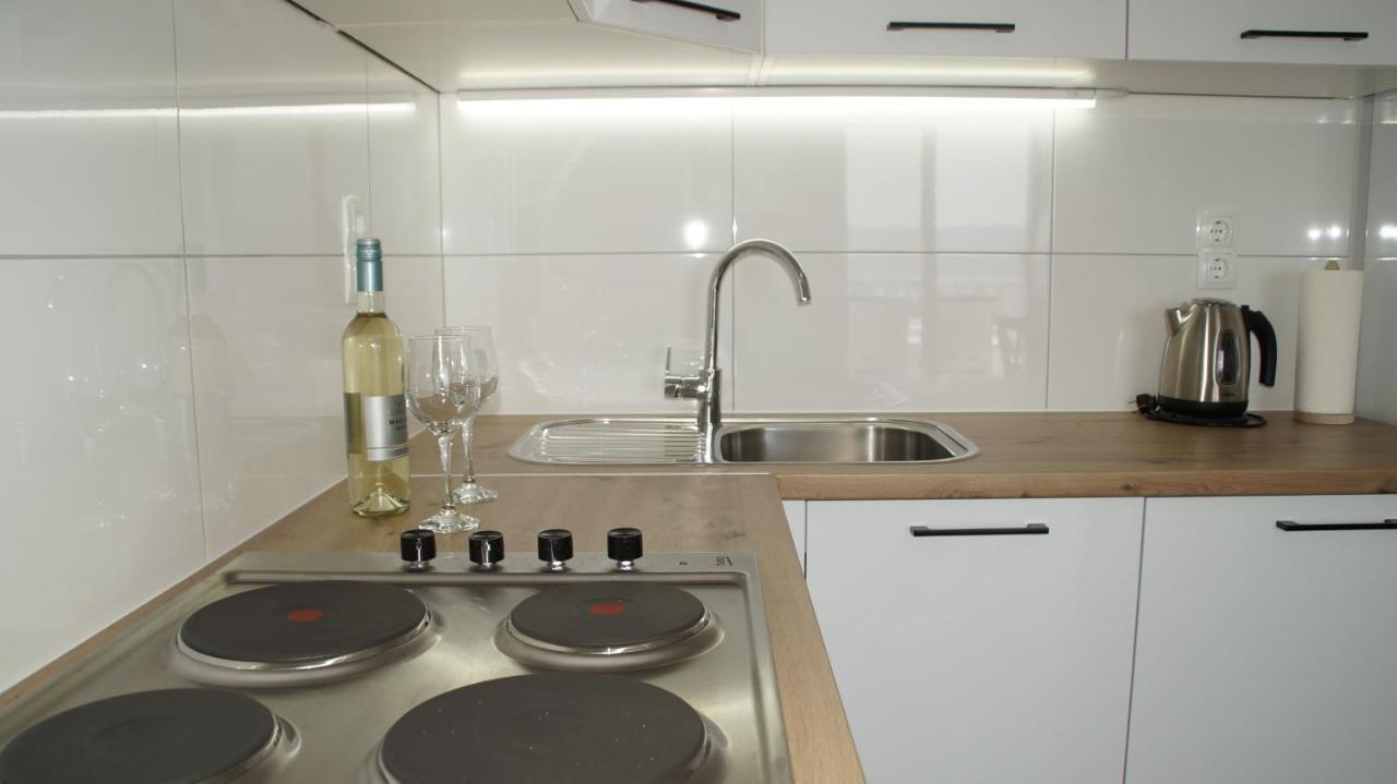 Apartmani Cvita Omis Exterior photo